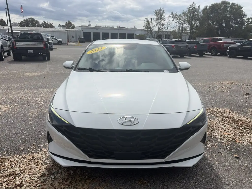 2021 Hyundai Elantra - $16,710