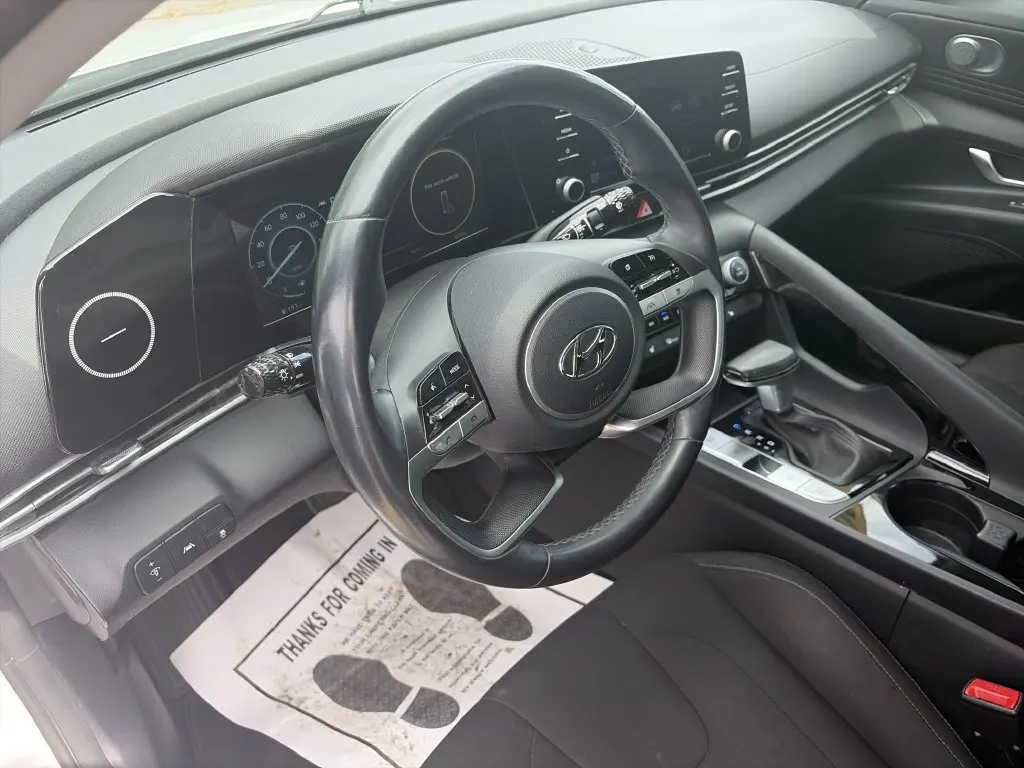 2021 Hyundai Elantra - $16,710
