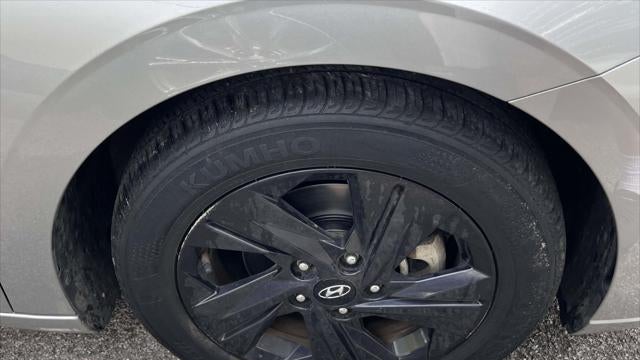 2021 Hyundai ELANTRA SEL