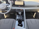 2023 Elantra Thumbnail 19