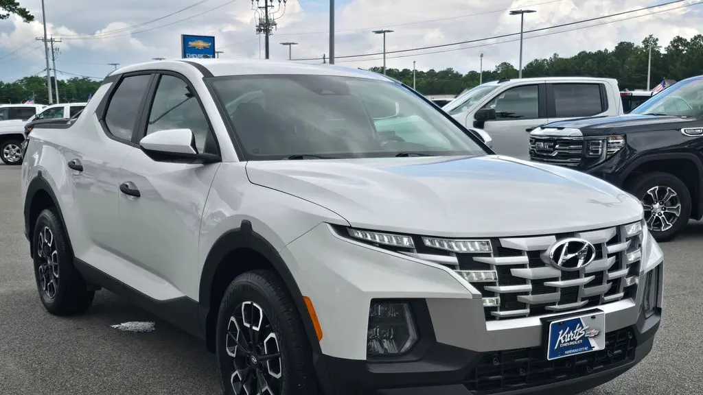 Preowned 2024 Hyundai SANTA CRUZ SE for Sale