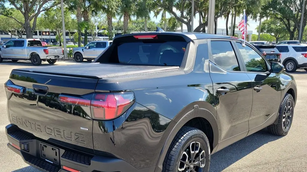 2023 Hyundai SANTA CRUZ SE