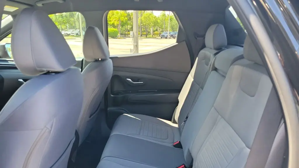 2023 Hyundai SANTA CRUZ SE