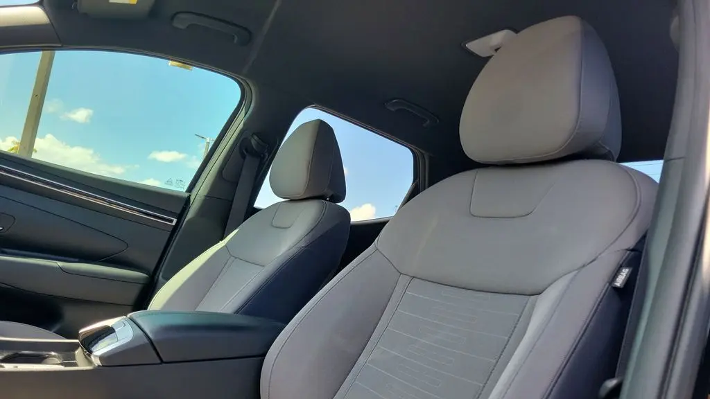 2023 Hyundai SANTA CRUZ SE