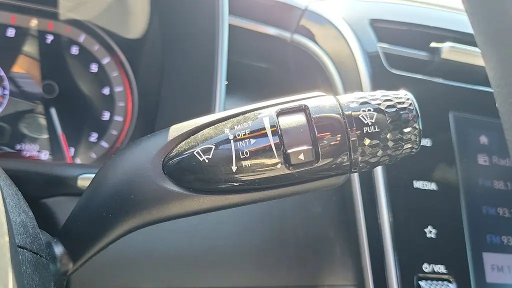 2023 Hyundai SANTA CRUZ SE
