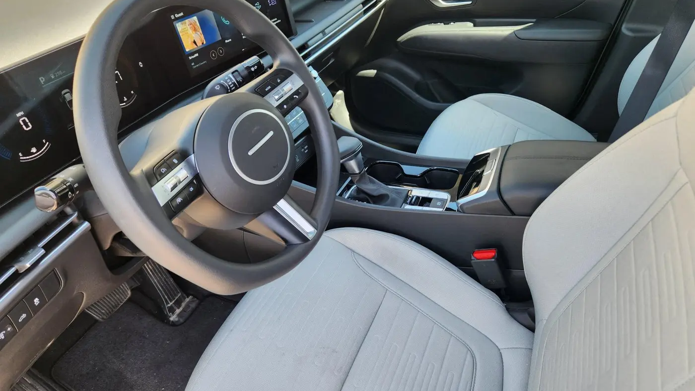 2025 Hyundai SANTA CRUZ SE