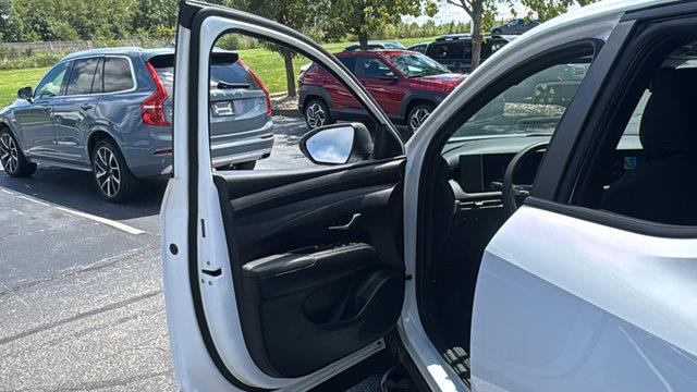 2025 Hyundai Santa Cruz - $27,571
