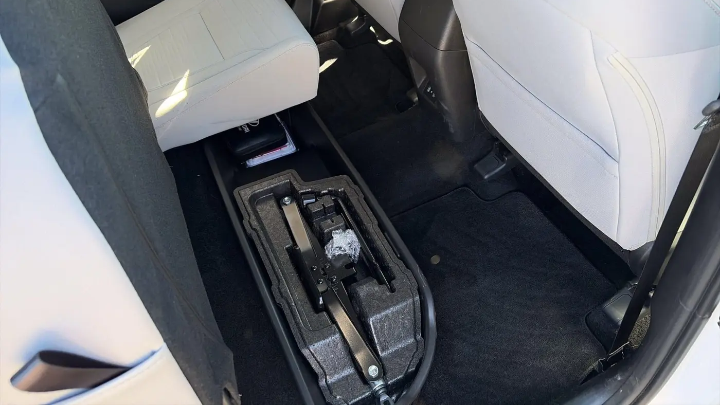 2025 Hyundai SANTA CRUZ SE