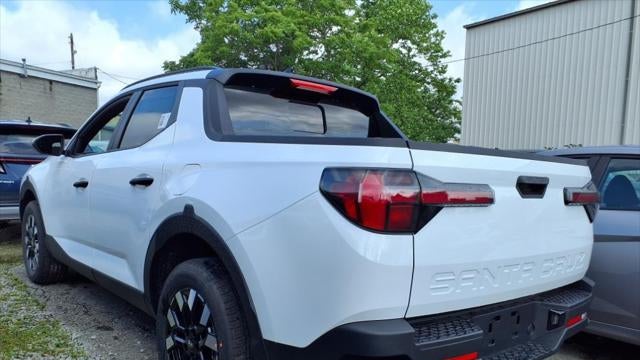 2025 Hyundai SANTA CRUZ SEL Activity