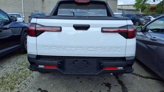 2025 Hyundai SANTA CRUZ SEL Activity