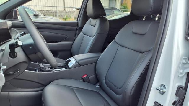 2025 Hyundai SANTA CRUZ SEL Activity