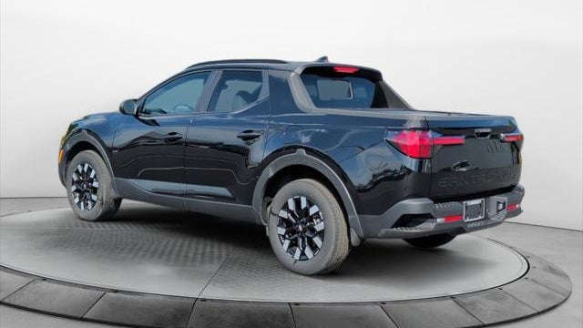 2025 Hyundai SANTA CRUZ SEL Activity