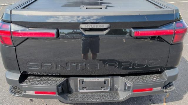 2025 Hyundai SANTA CRUZ SEL Activity