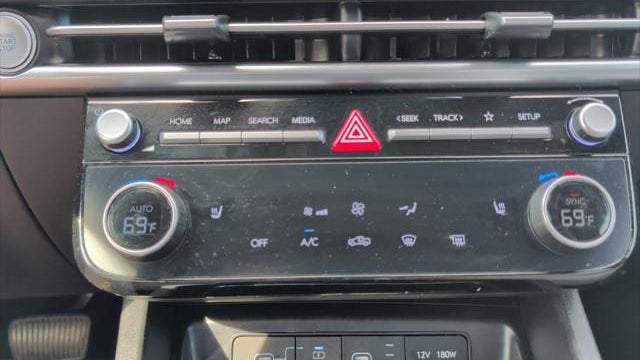 2025 Hyundai SANTA CRUZ SEL Activity
