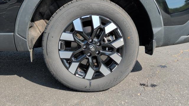 2025 Hyundai SANTA CRUZ SEL Activity