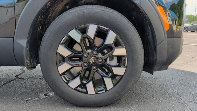 2025 Hyundai SANTA CRUZ SEL Activity