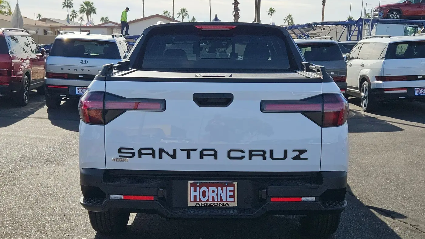 2026 Hyundai SANTA CRUZ SEL Activity