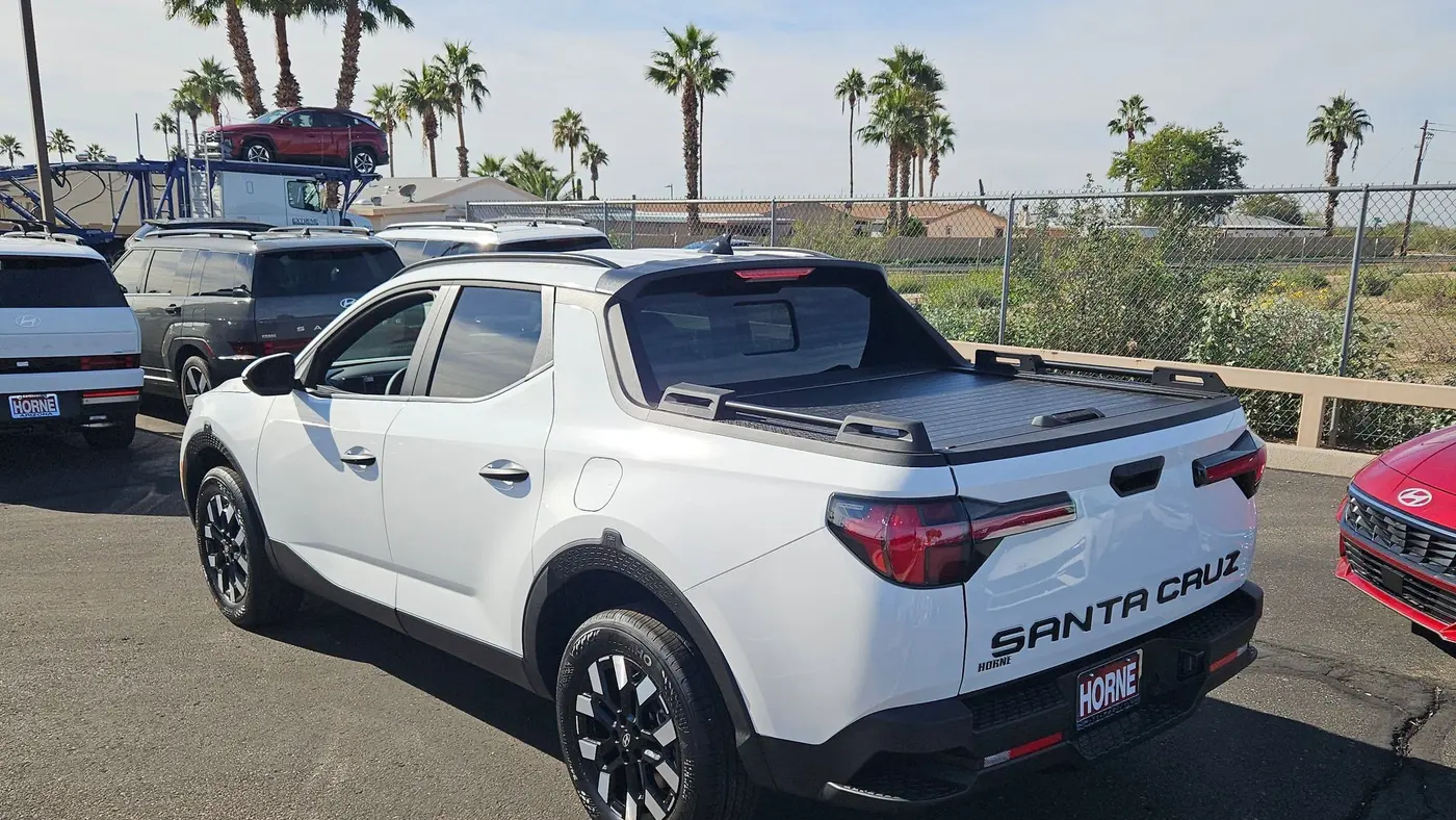 2026 Hyundai SANTA CRUZ SEL Activity