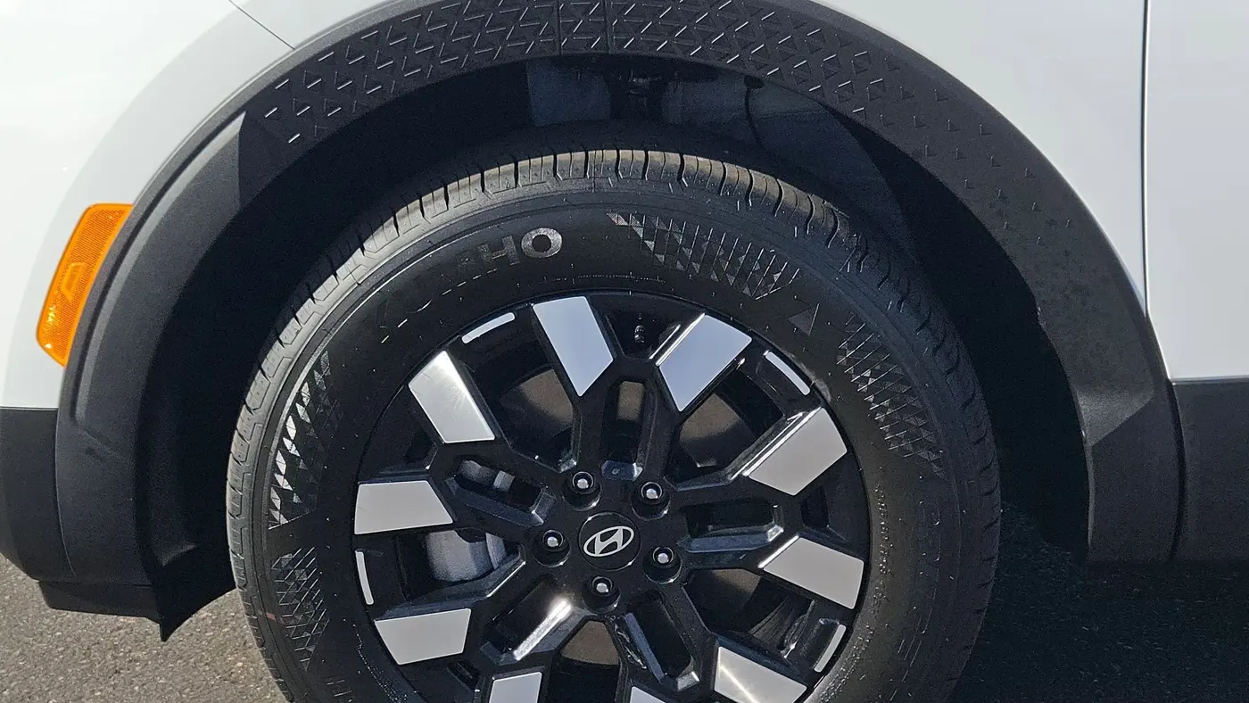 2026 Hyundai SANTA CRUZ SEL Activity