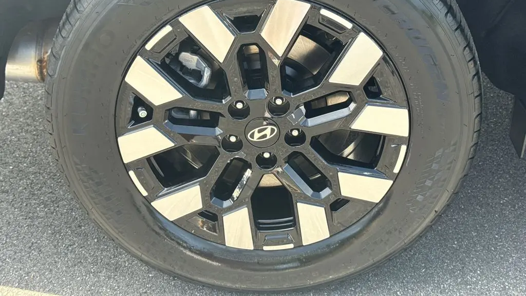 2026 Hyundai SANTA CRUZ SEL Activity