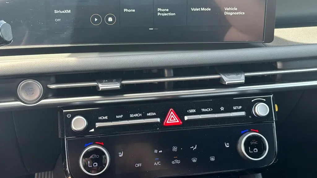 2026 Hyundai SANTA CRUZ SEL Activity