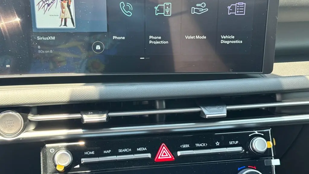 2026 Hyundai SANTA CRUZ SEL Activity