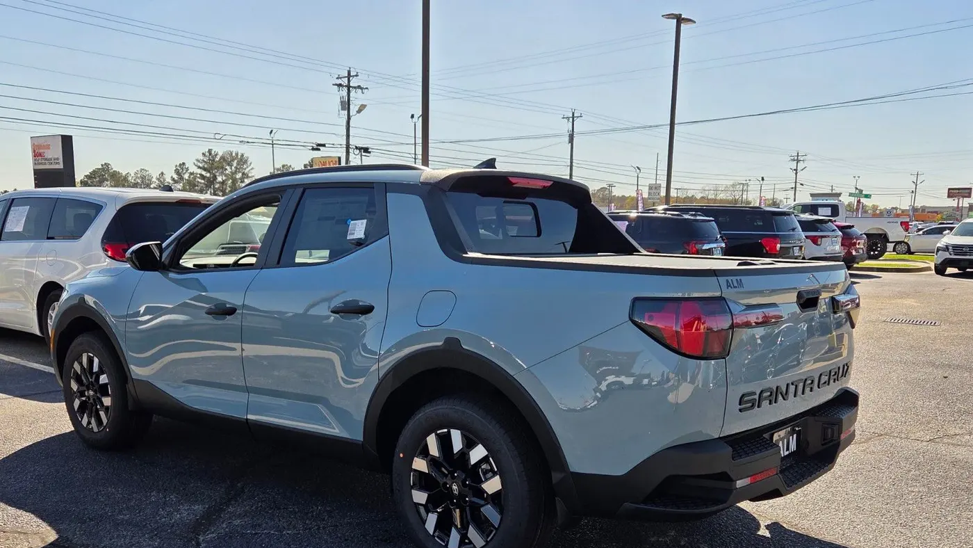 2026 Hyundai SANTA CRUZ SEL Activity