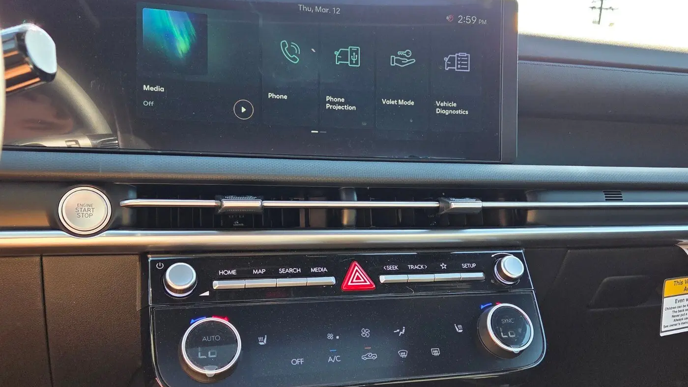 2026 Hyundai SANTA CRUZ SEL Activity