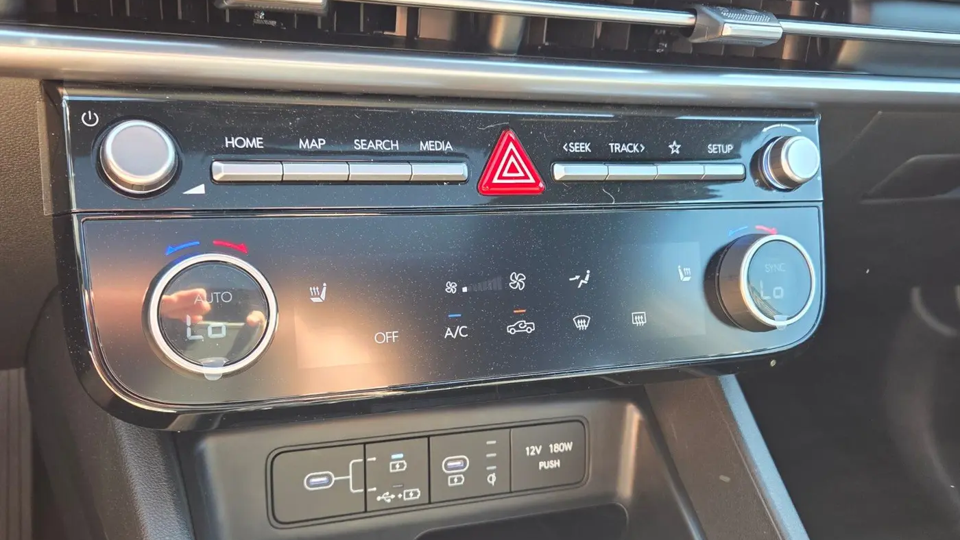 2026 Hyundai SANTA CRUZ SEL Activity