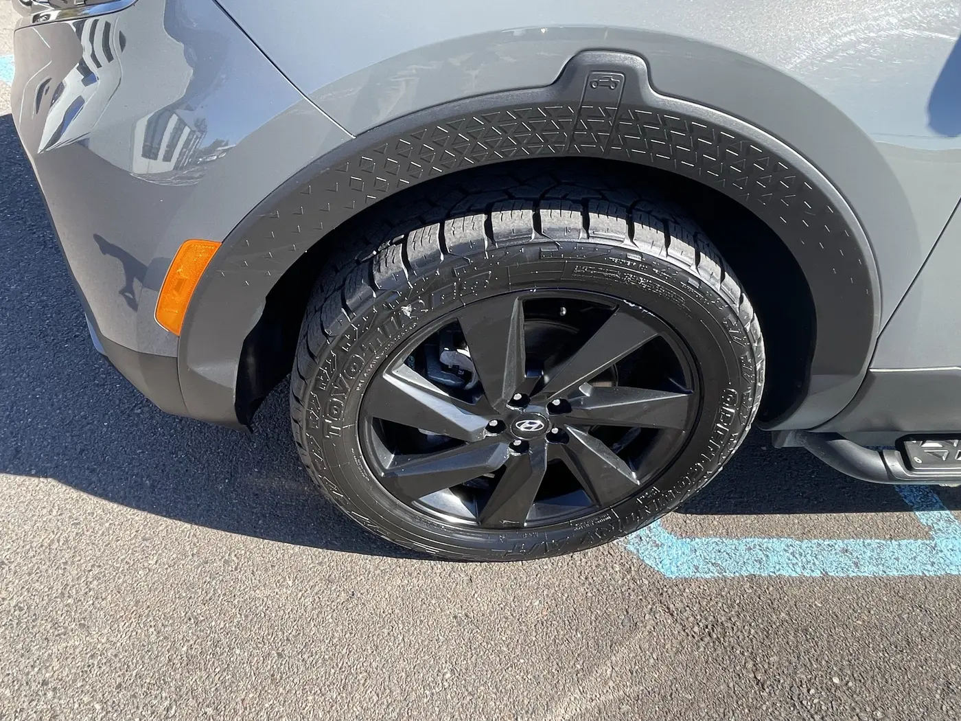 2023 Hyundai Santa Cruz - $22,597