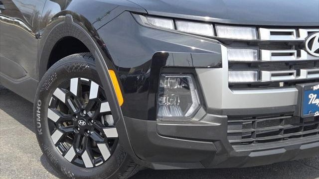 2025 Hyundai SANTA CRUZ SEL Activity
