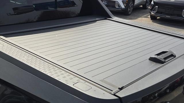 2025 Hyundai SANTA CRUZ SEL Activity