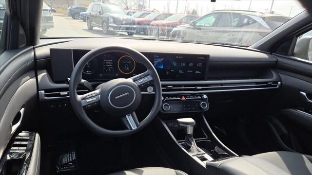2025 Hyundai SANTA CRUZ SEL Activity