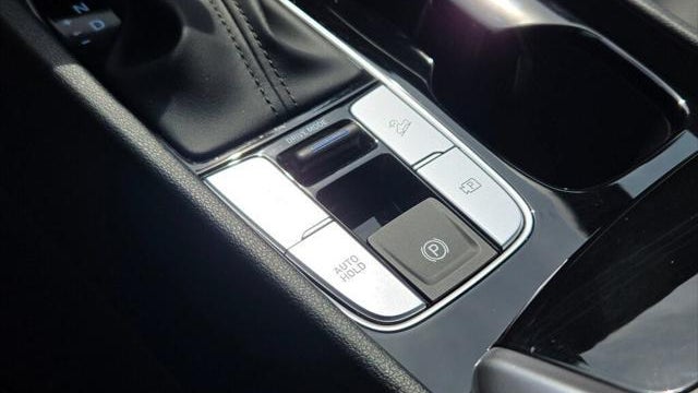 2025 Hyundai SANTA CRUZ SEL Activity
