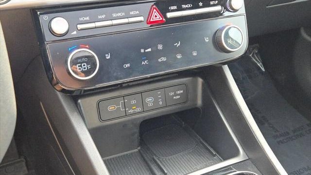 2025 Hyundai SANTA CRUZ SEL Activity