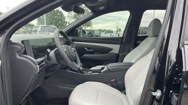 2025 Hyundai SANTA CRUZ SEL Activity