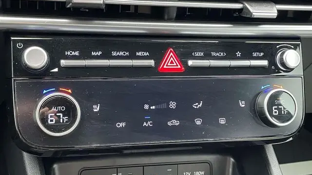 2025 Hyundai SANTA CRUZ SEL Activity