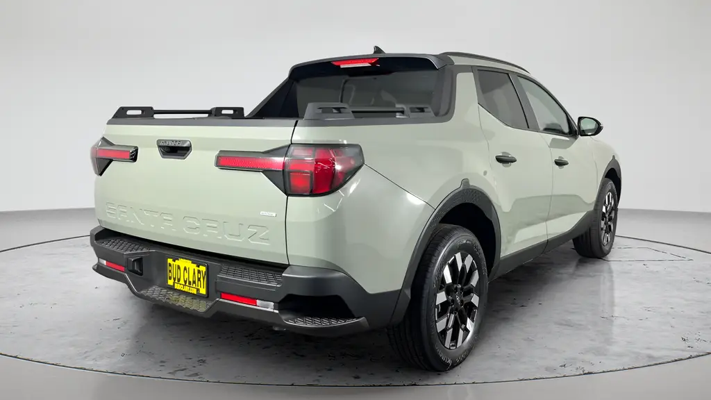 2026 Hyundai SANTA CRUZ SEL Activity