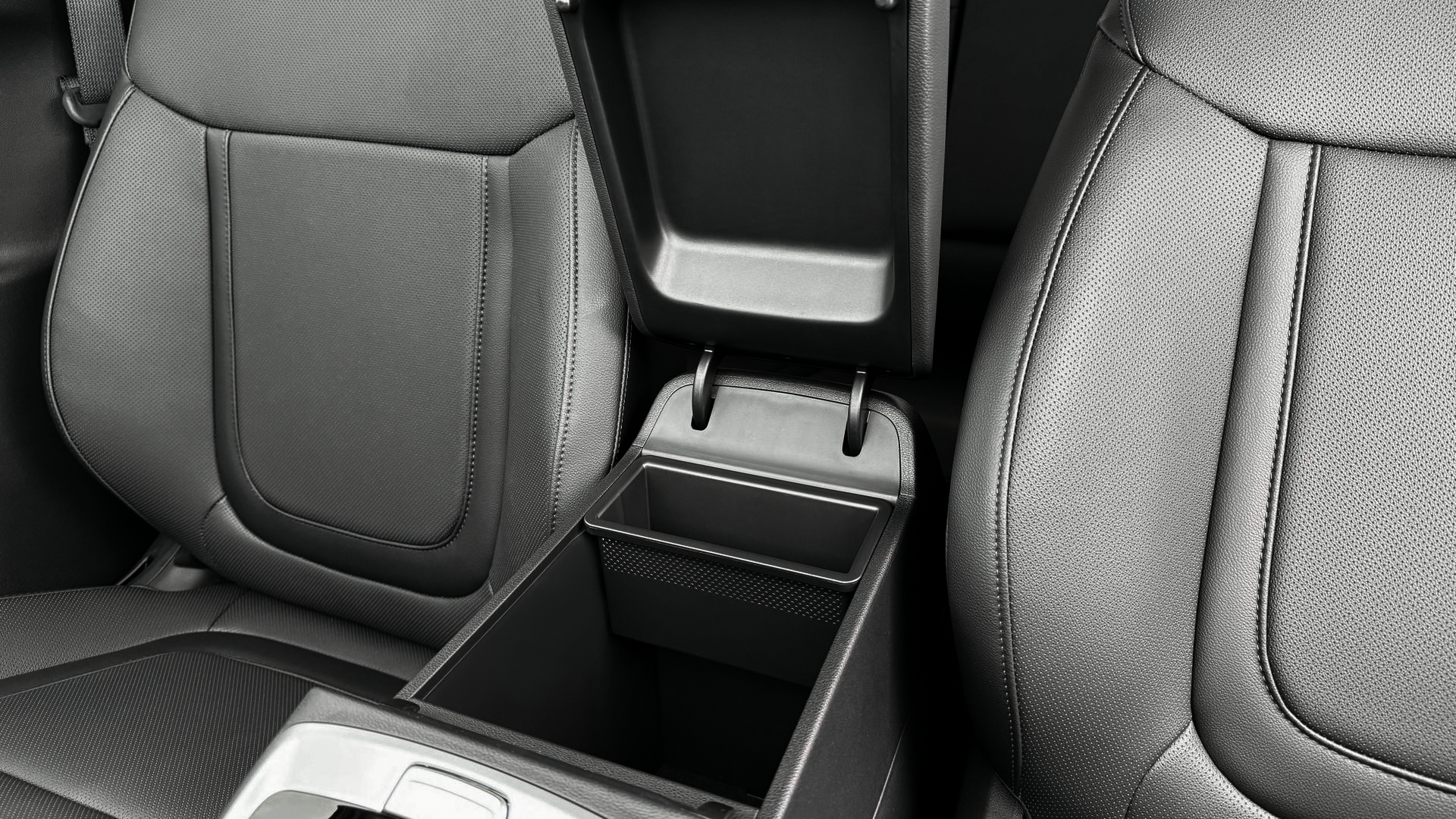 2025 Hyundai SANTA CRUZ SEL Activity