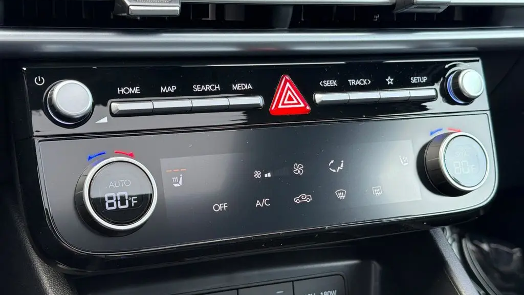 2026 Hyundai SANTA CRUZ SEL Activity