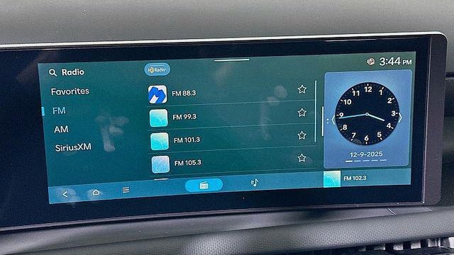 2026 Hyundai SANTA CRUZ SEL Activity