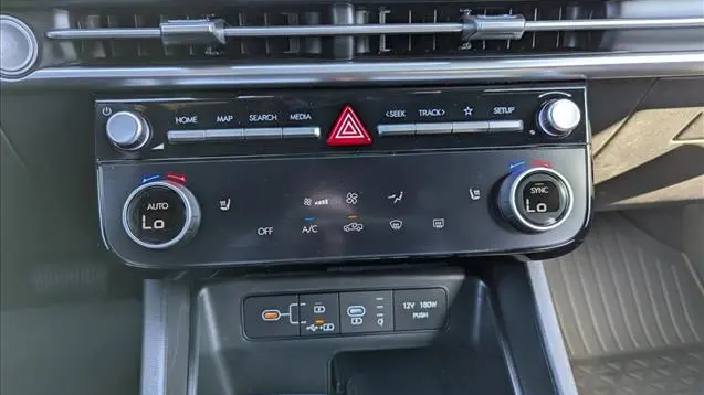 2026 Hyundai SANTA CRUZ SEL Activity