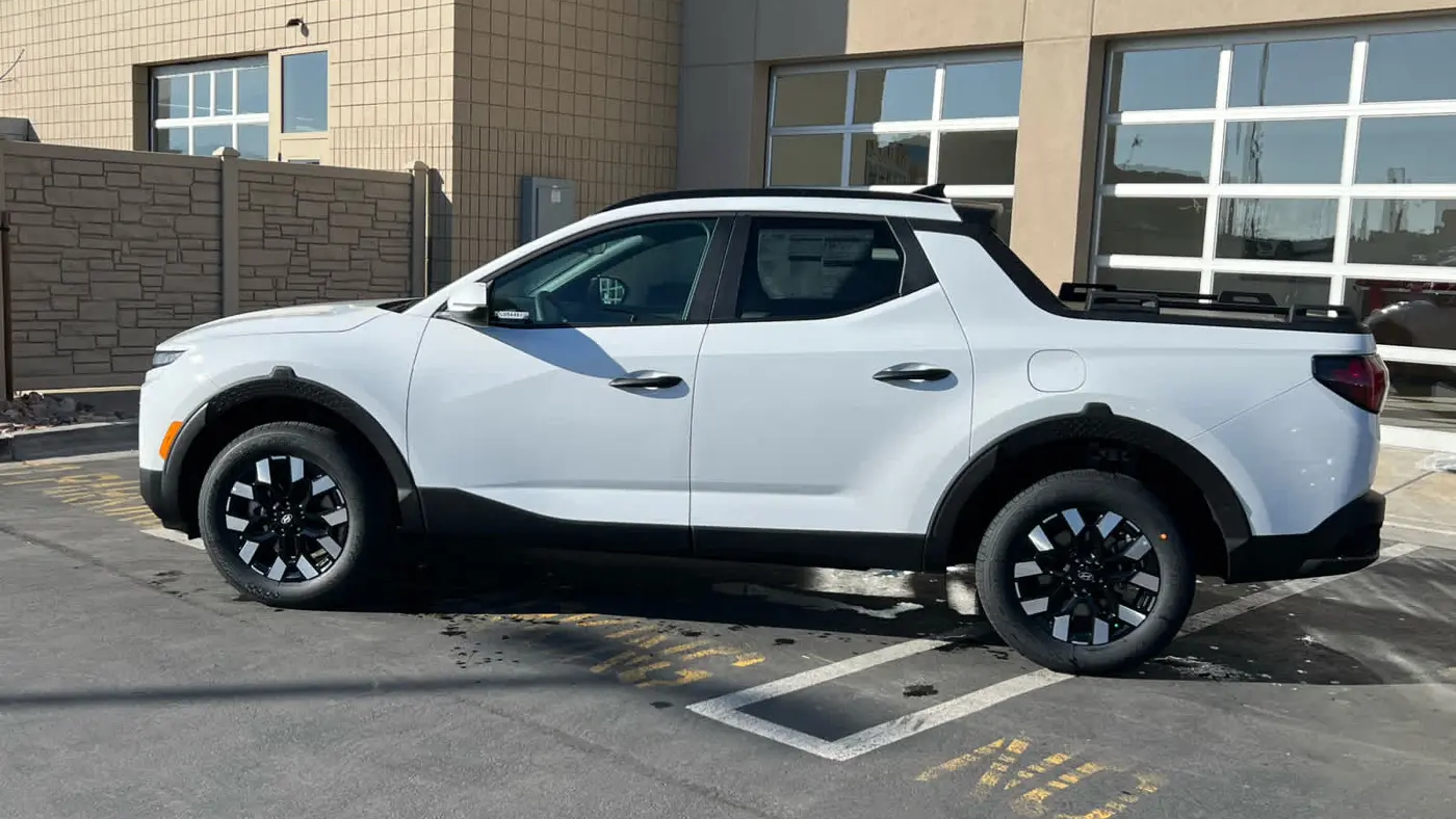 2026 Hyundai SANTA CRUZ SEL Activity