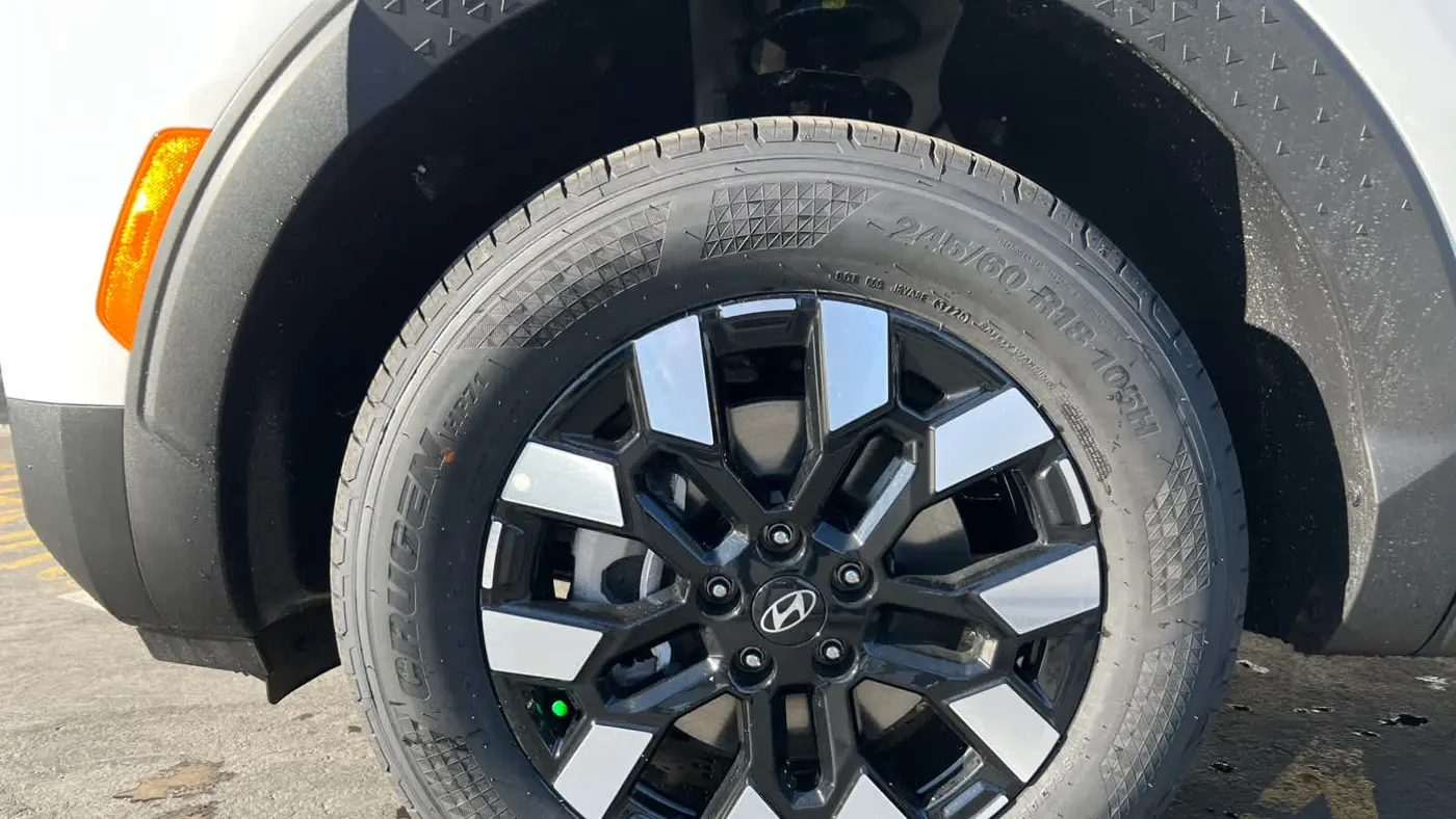 2026 Hyundai SANTA CRUZ SEL Activity