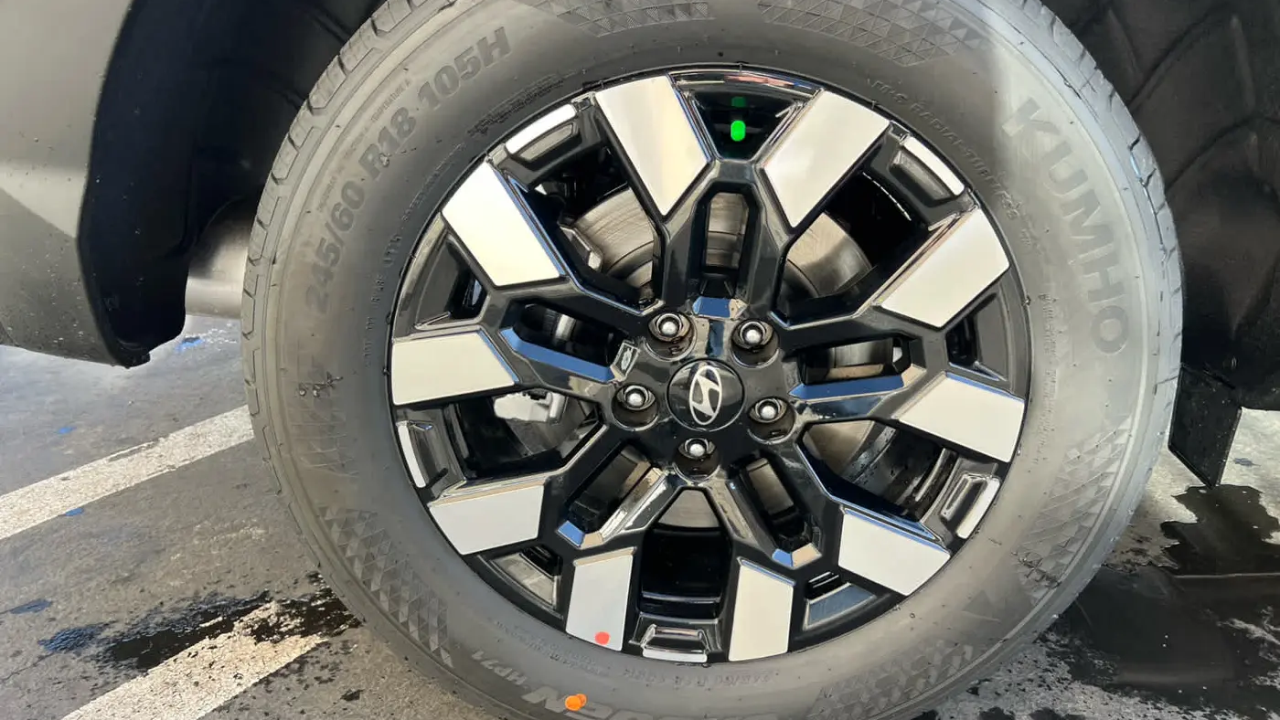 2026 Hyundai SANTA CRUZ SEL Activity