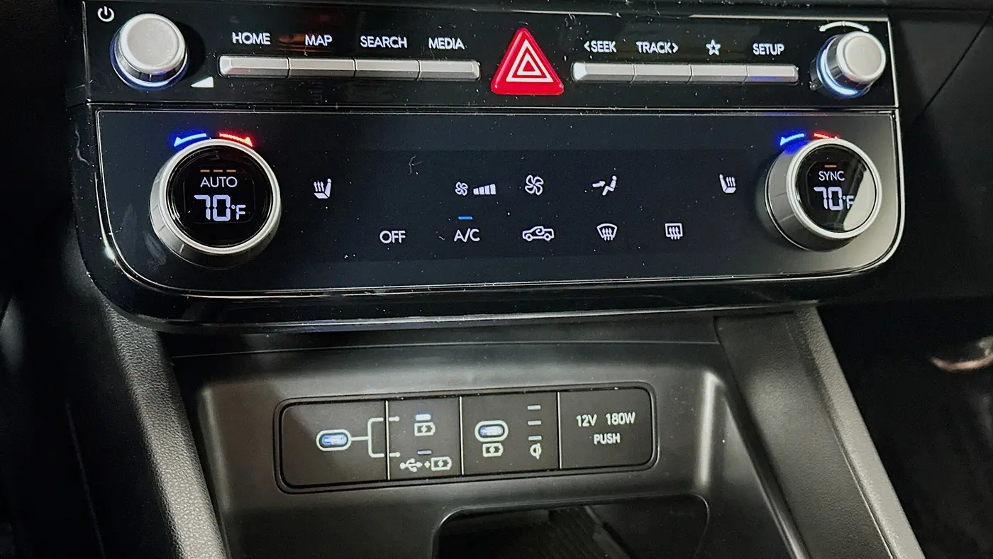 2026 Hyundai SANTA CRUZ SEL Activity
