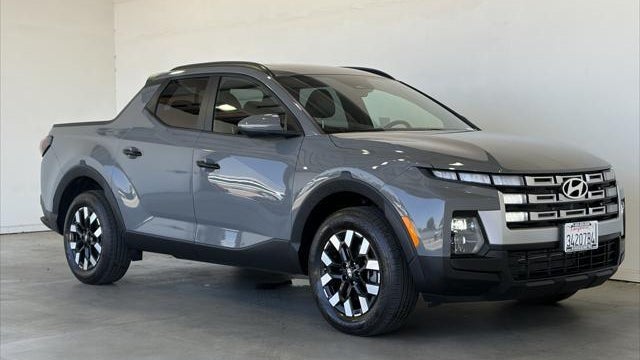 2025 Hyundai SANTA CRUZ SEL Activity