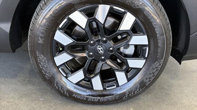 2025 Hyundai SANTA CRUZ SEL Activity