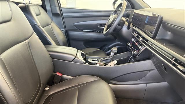 2025 Hyundai SANTA CRUZ SEL Activity