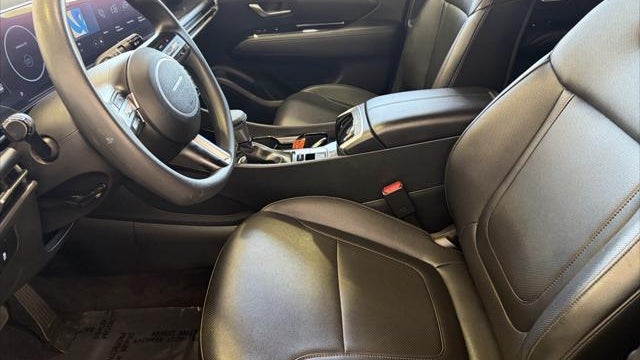 2025 Hyundai SANTA CRUZ SEL Activity